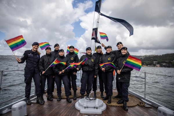 ВМФ Норвегии поучаствовал в гей-параде