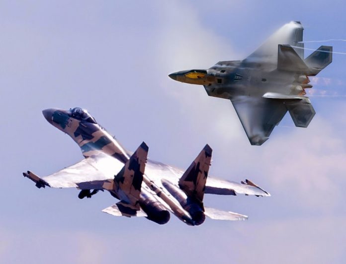 Су-35 vs F-22: кто сильнее?