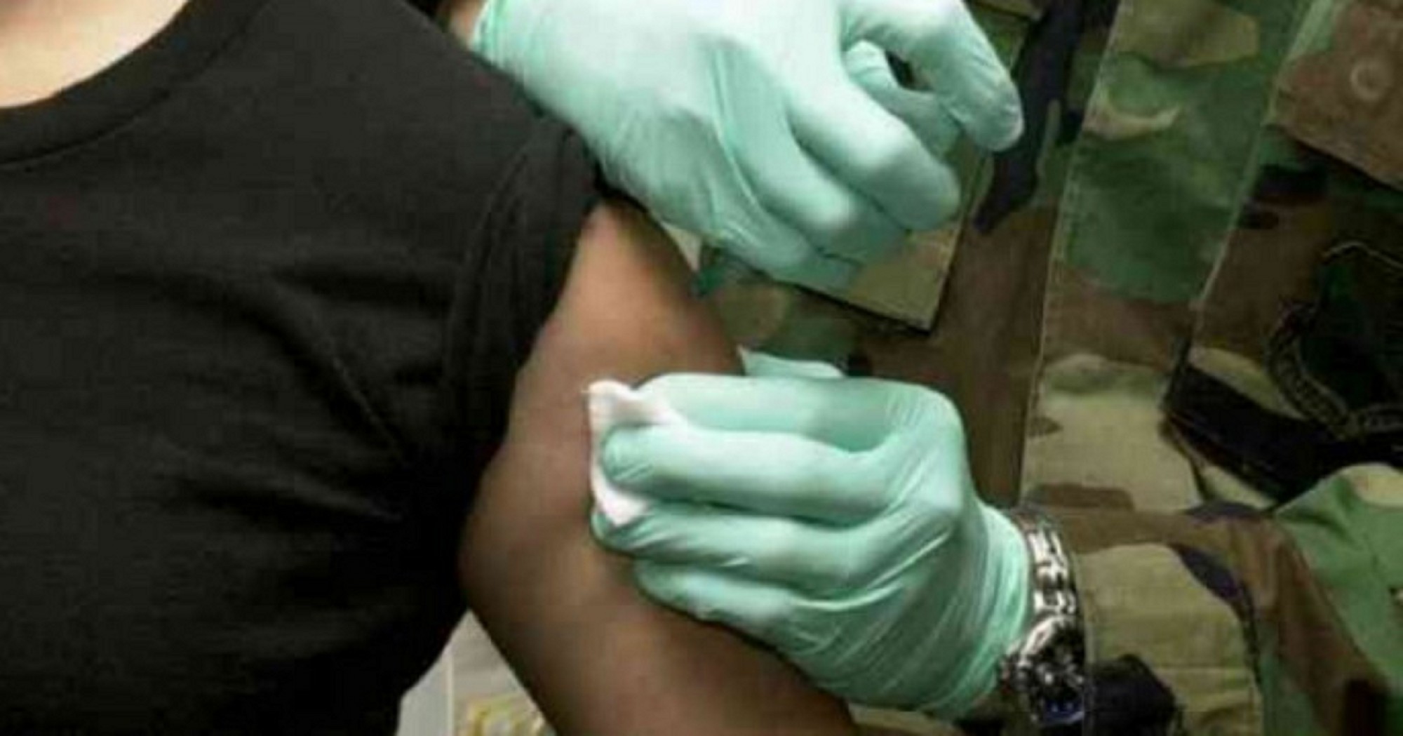Нужно ли заставлять людей вакцинироваться? Сложный вопрос