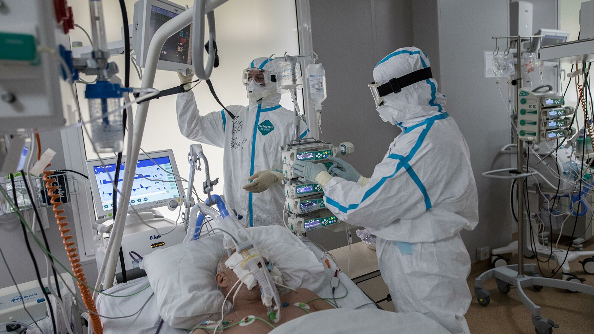 В двух шагах от катастрофы: в больницах Украины не хватает кислорода
