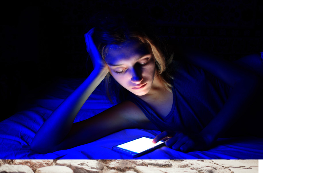 Вісім хвилин використання телефону перед сном - і ви не зможете заснути цілу годину