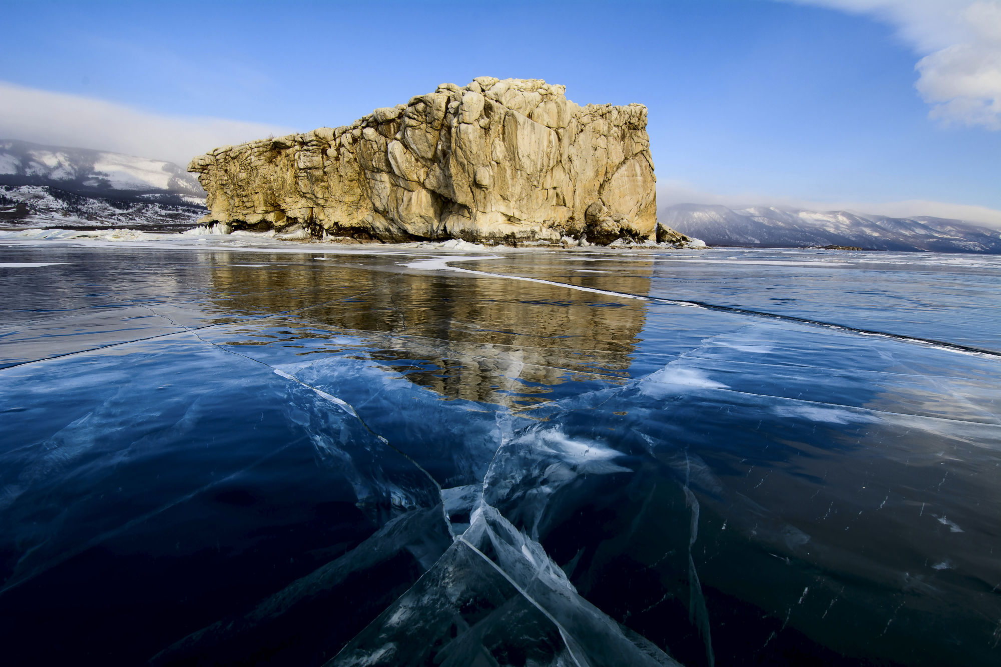 Озеро байкал знают во всем мире. Озеро Байкал Иркутская область. Озеро Байкал (1996). 2. Озеро Байкал. Восточная Сибирь Байкал.