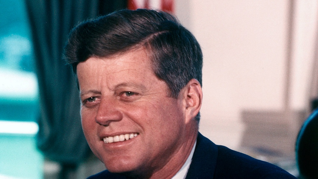 Нова версія вбивства президента Кеннеді захоплює Америку