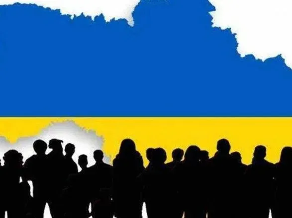 Українці вмирають удвічі швидше, ніж народжуються: час рятувати націю