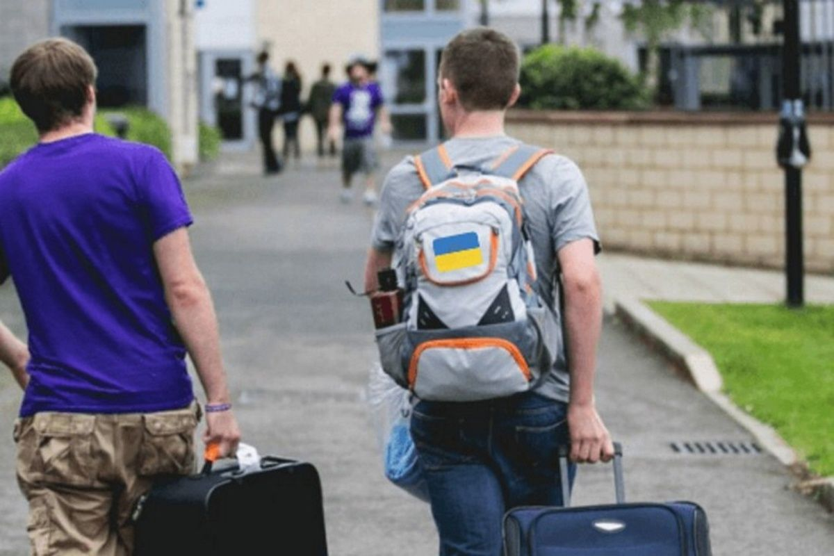Полмиллиона за полгода: почему украинская молодёжь массово покидает страну