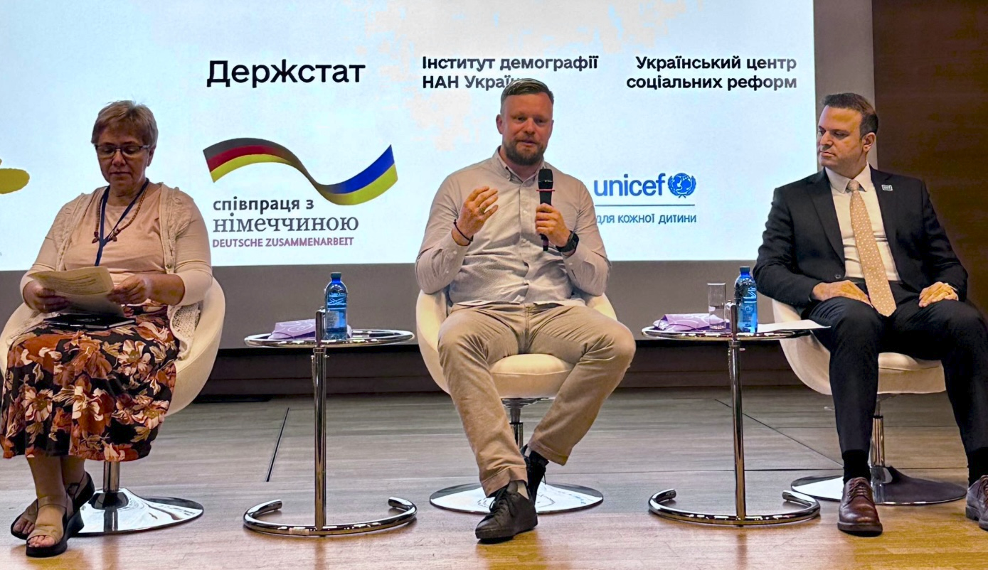 Государство хочет знать, что у украинцев в тарелках и кошельках. Для чего?