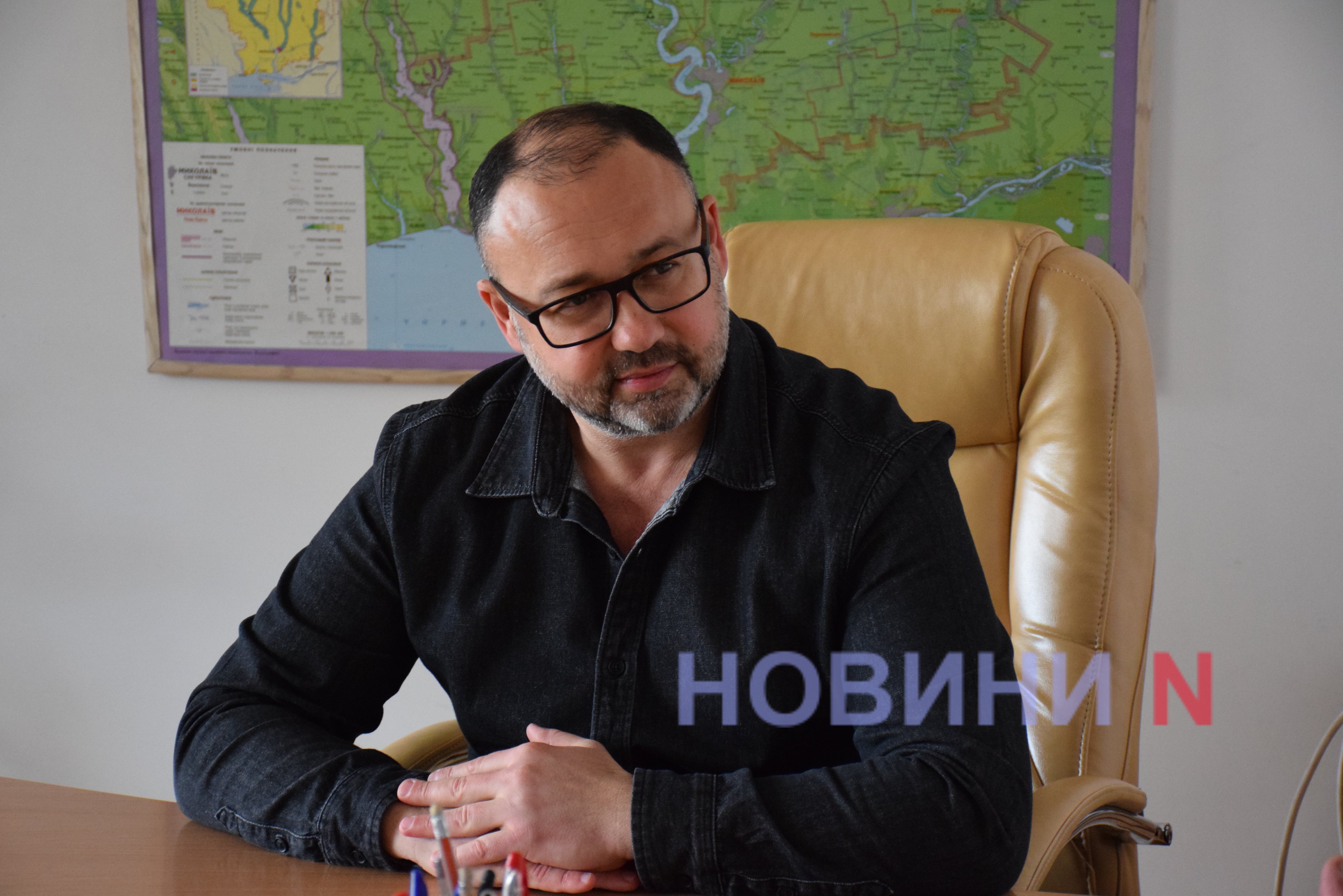Андрій Самойлов розповів як працює «швидка» під час війни та які зарплати отримують медики