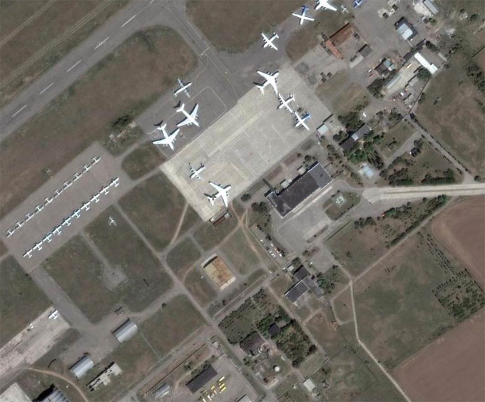 Вид на Николаевский аэропорт из космоса. Фото http://wikimapia.org