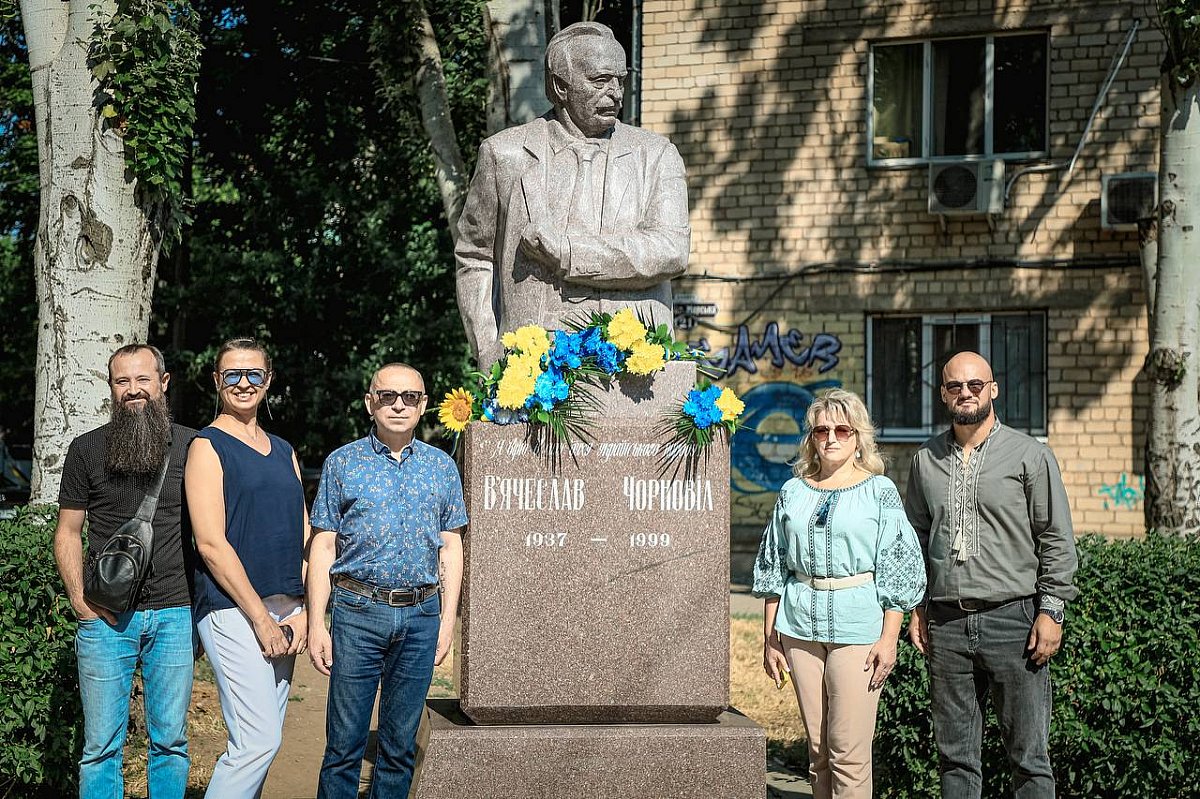 В Николаеве почтили память борцов за независимость Украины