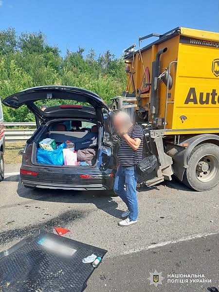 Водитель Audi насмерть сбил дорожника во время ремонтных работ на трассе «Киев - Одесса»