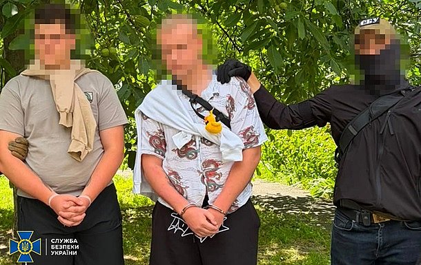 В Киеве разоблачили агентскую сеть ФСБ: задержаны мужчины, оформлявшие Starlink для РФ