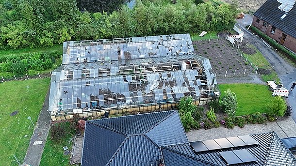 Мощный вихрь повредил около 50 зданий в Германии