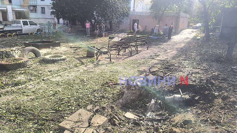 В Николаеве «шахед» взорвался рядом с детской площадкой (видео)