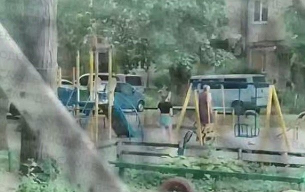 В Одессе неизвестный открыл огонь по сотрудникам ТЦК: ранены четверо военных (видео)