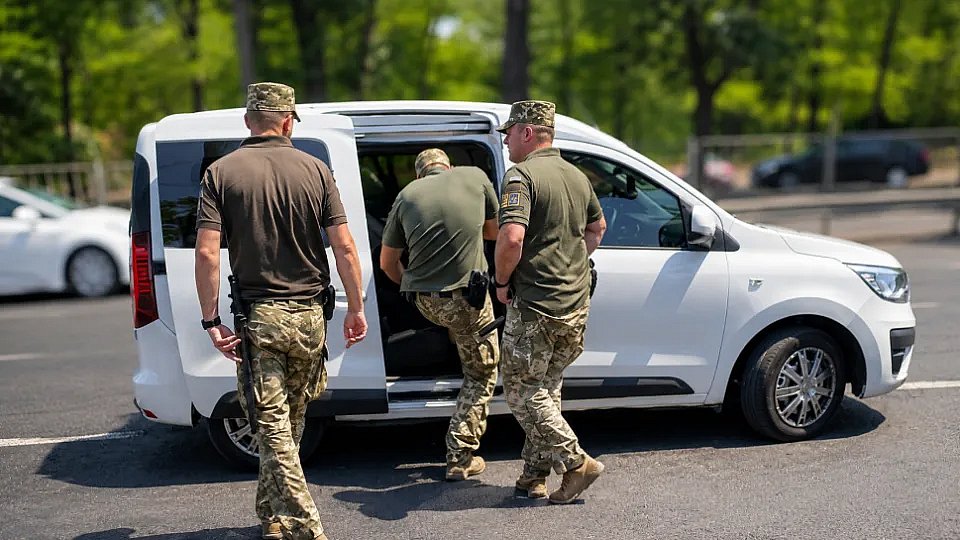 Бывшим заключённым разрешили служить в ТЦК