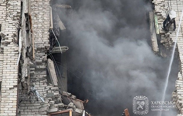 В Харькове число пострадавших от удара по многоэтажке выросло до 37, один погибший