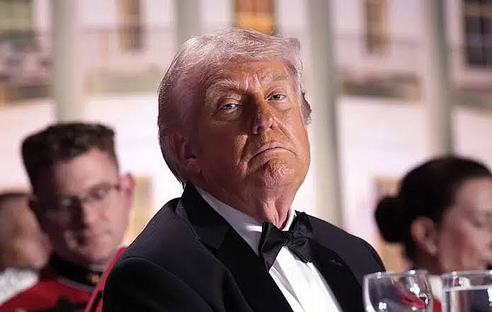 Трамп таємно залишив Туреччину після саміту НАТО під виглядом їжі, - WP