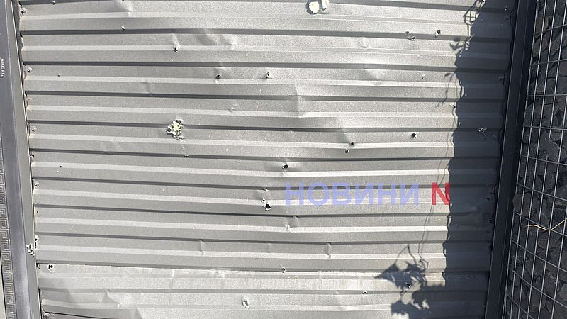 Появились новые фото и видео с места ночной атаки по Николаеву