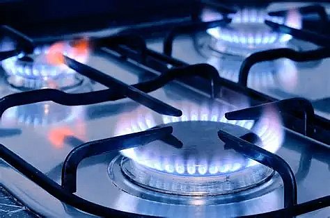 После вражеской атаки часть жителей Николаева остались без газа