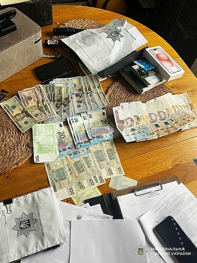 Во Львове будут судить двух сестер по делу о сексуальной эксплуатации несовершеннолетней