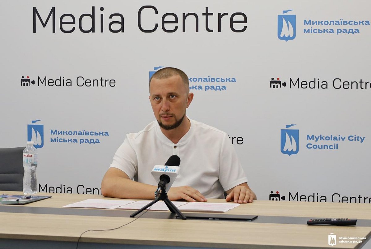 В Николаеве хотят четко определить, кто должен убирать территорию возле многоквартирных домов