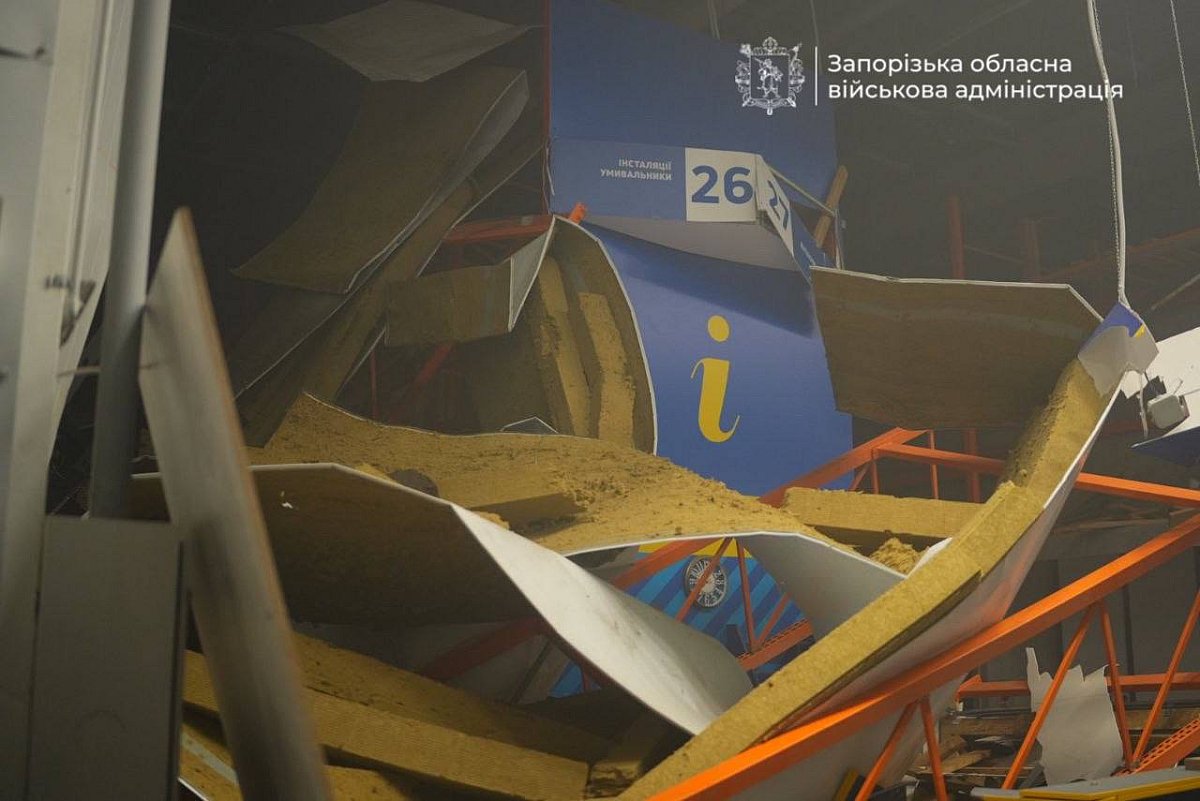 Атаки РФ на Дніпропетровську та Запорізьку області: загинуло немовля, 14 людей постраждали (фото 18+)