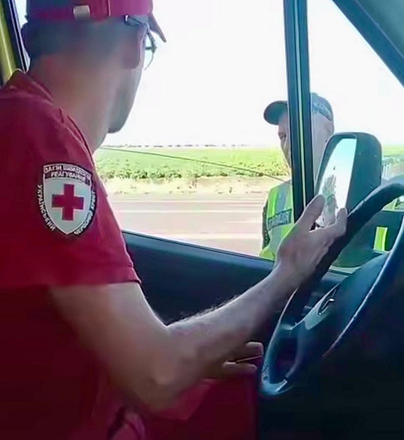 «Залишили людей у ​​небезпеці»: у мережі масово розкритикували дії поліції Миколаївської області