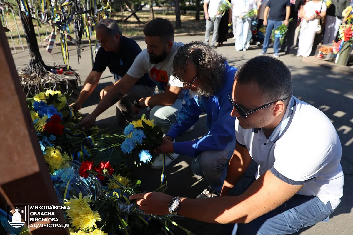 У День Незалежності миколаївці вшанували пам\