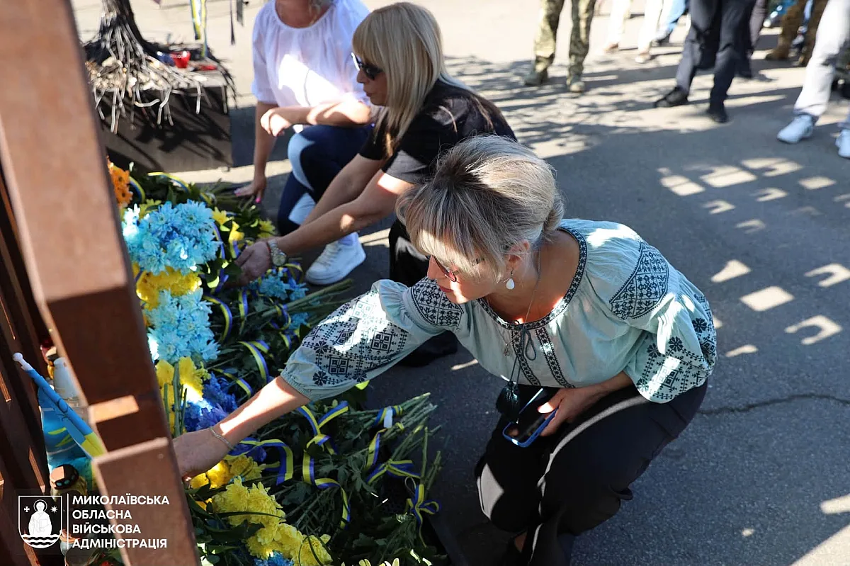 У День Незалежності миколаївці вшанували пам\