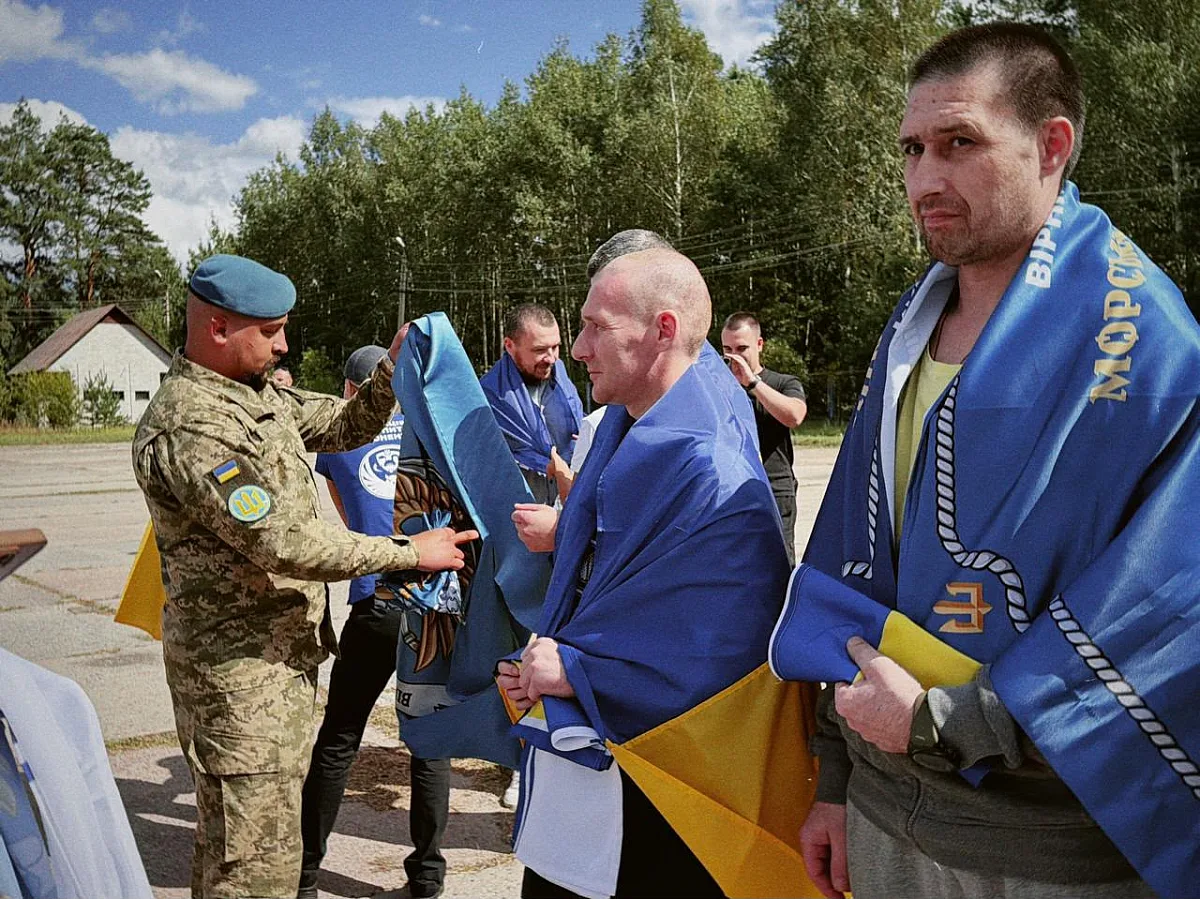 Из плена вернули украинских военных, которые считались пропавшими без вести