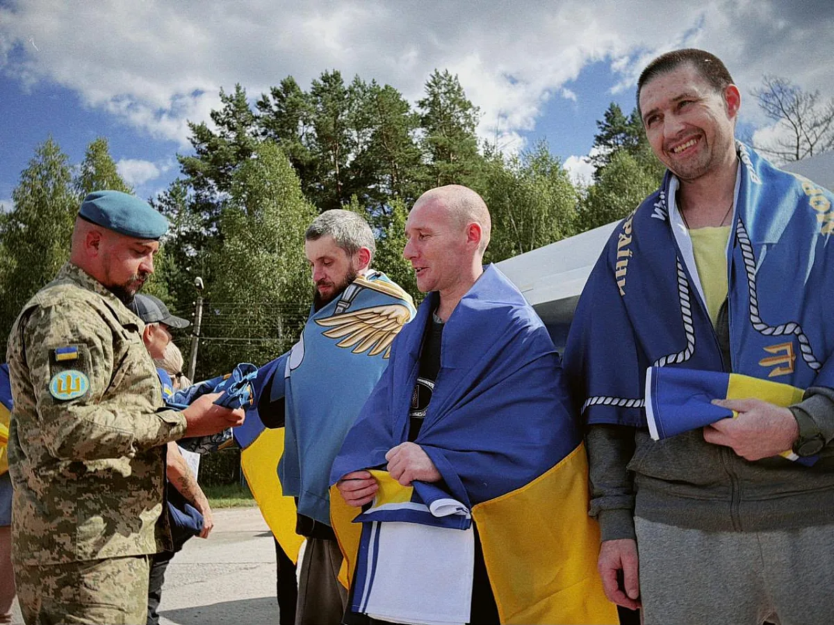 Из плена вернули украинских военных, которые считались пропавшими без вести