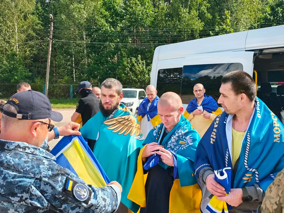 Из плена вернули украинских военных, которые считались пропавшими без вести