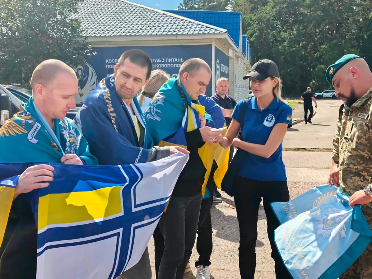 Из плена вернули украинских военных, которые считались пропавшими без вести