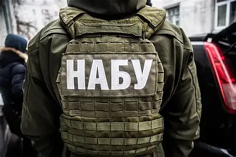 Сотрудника СБУ подозревают в незаконном бронировании военнообязанных и легализации 18,4 млн грн