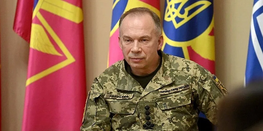 На фронт не пішов: ЗМІ дізналися, як Сирський після відставки наближає перемогу