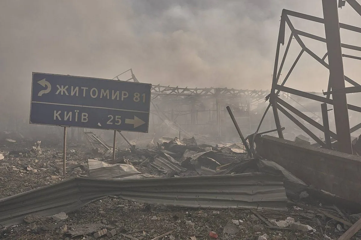 Зеленский отреагировал на трагедию под Киевом, где погибли 27 человек (фото, видео)