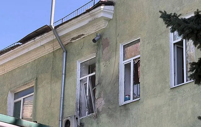 Россияне атаковали Краматорск: дроны попали в травматологию городской больницы