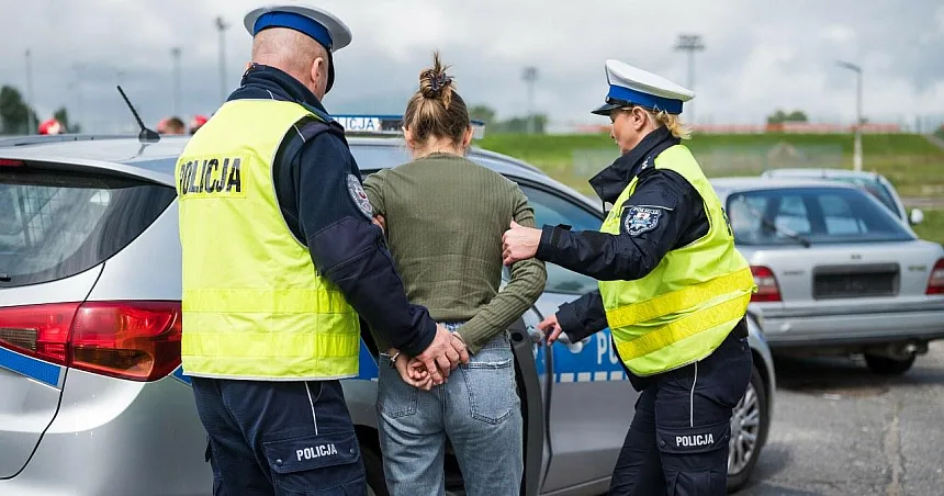 В Польше женщина напала на 13-летнюю украинку