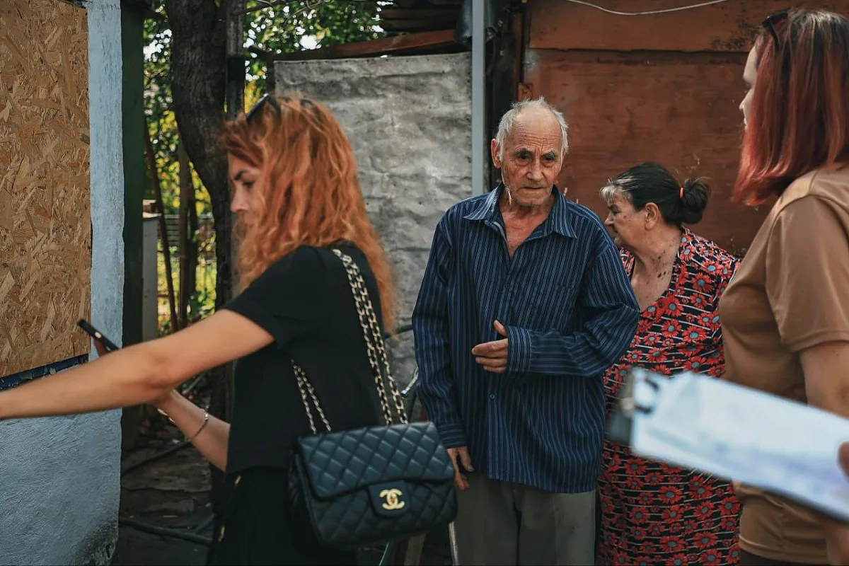 В Николаеве продолжают ликвидировать последствия обстрела (фото)
