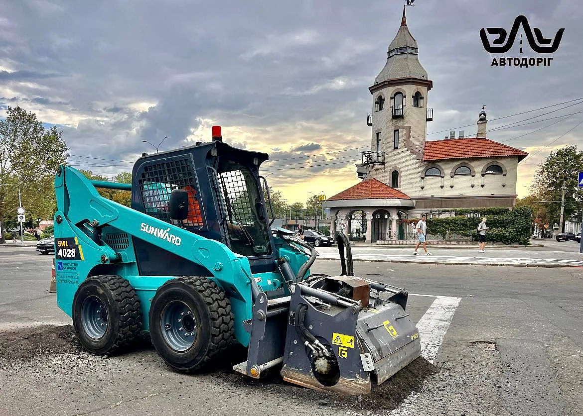 У Миколаєві триває ремонт доріг: нові ділянки оновлено