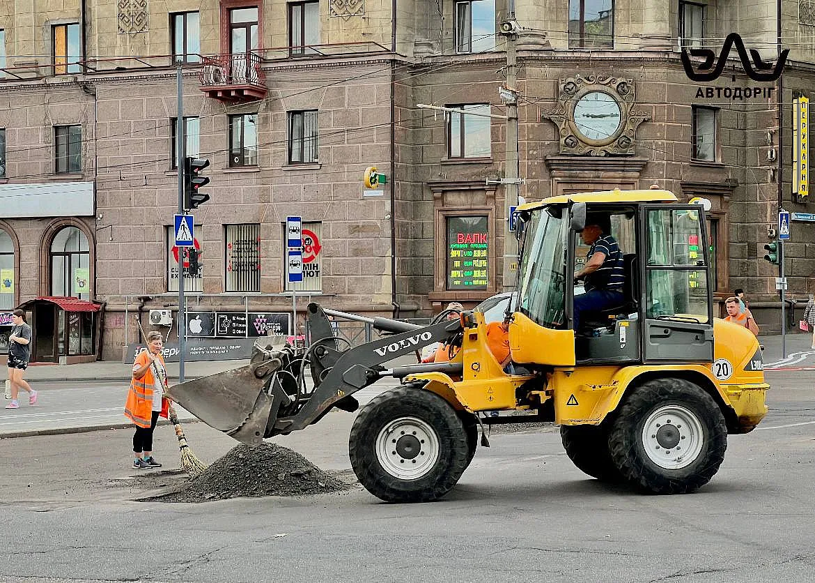 У Миколаєві триває ремонт доріг: нові ділянки оновлено