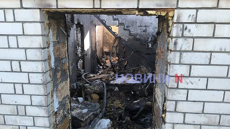 Появились фото и видео последствий вражеского удара по Николаеву