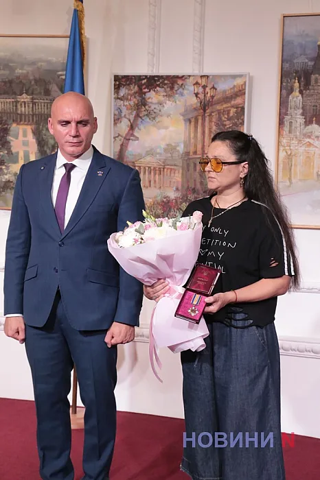 В миколаївському театрі нагородили борців за свободу і незалежність України