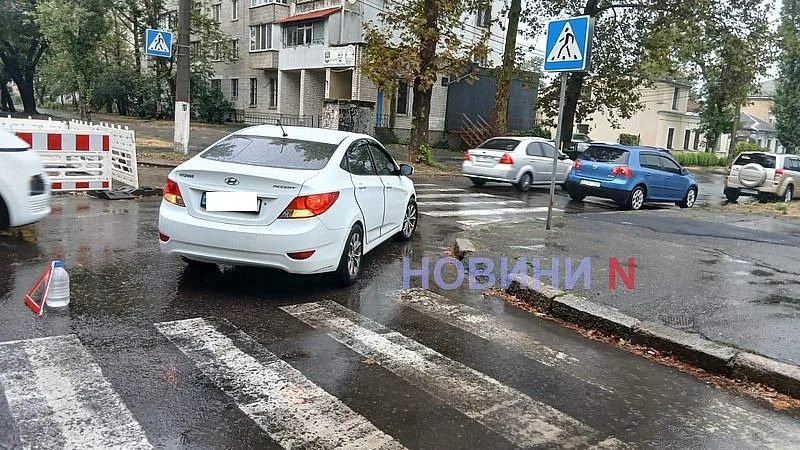 Volkswagen не пропустил Hyundai на перекрестке в центре Николаева 