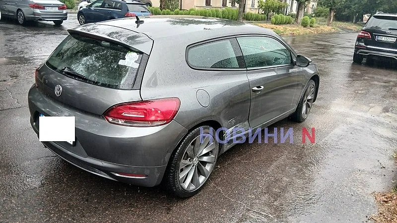 Volkswagen не пропустил Hyundai на перекрестке в центре Николаева 