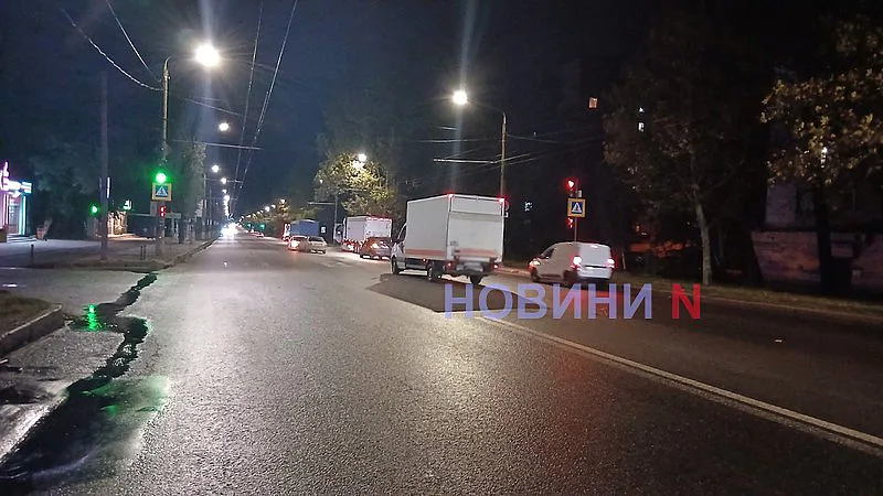 Три автомобиля столкнулись на проспекте в Николаеве