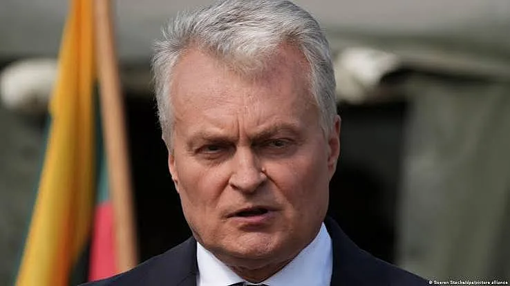 Гітанас Науседа