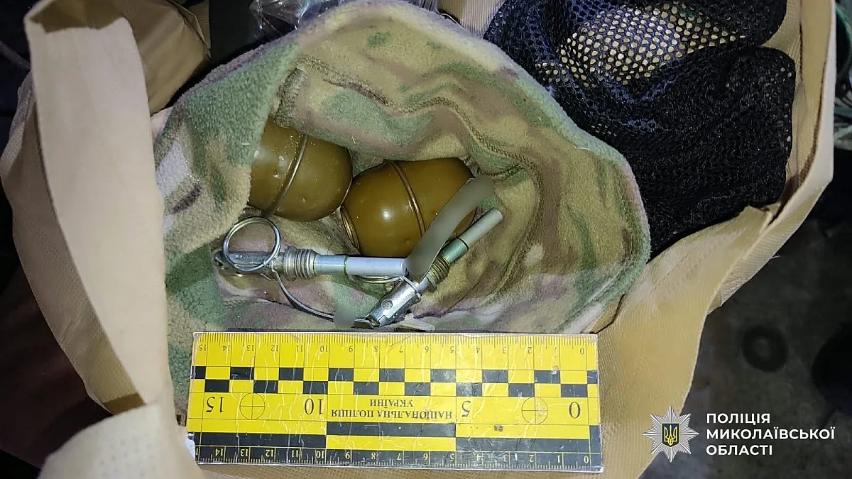 На Николаевщине мужчина угрожал жене оружием - полиция обнаружила у него арсенал