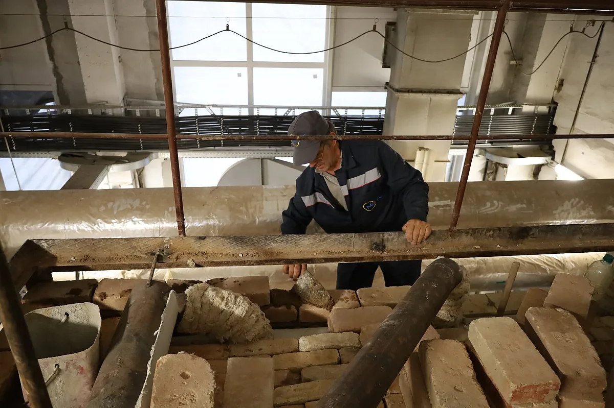 «Николаевоблтеплоэнерго» завершает ремонт котла в одной из котельных Николаева