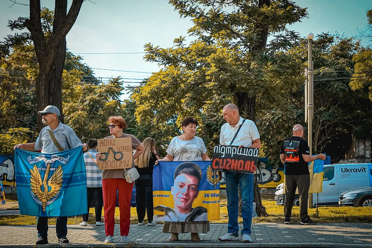 В Николаеве прошла акция в поддержку военнопленных и пропавших без вести